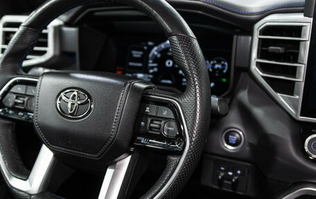 Toyota Tundra, 2022 год, 9 200 000 рублей, 15 фотография