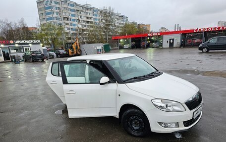 Skoda Fabia II, 2011 год, 800 000 рублей, 4 фотография