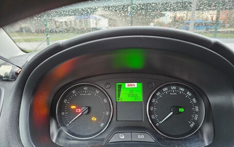 Skoda Fabia II, 2011 год, 800 000 рублей, 11 фотография