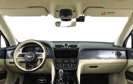 Bentley Bentayga I, 2025 год, 25 500 000 рублей, 8 фотография