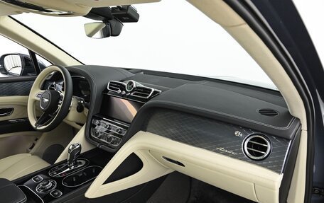 Bentley Bentayga I, 2025 год, 25 500 000 рублей, 22 фотография