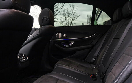 Mercedes-Benz E-Класс, 2021 год, 6 000 000 рублей, 7 фотография