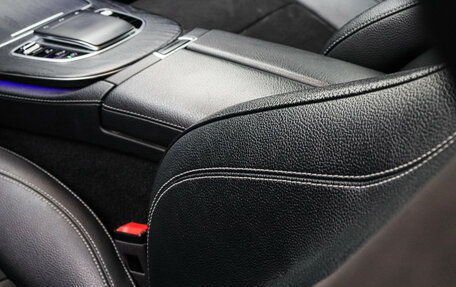 Mercedes-Benz E-Класс, 2021 год, 6 000 000 рублей, 18 фотография