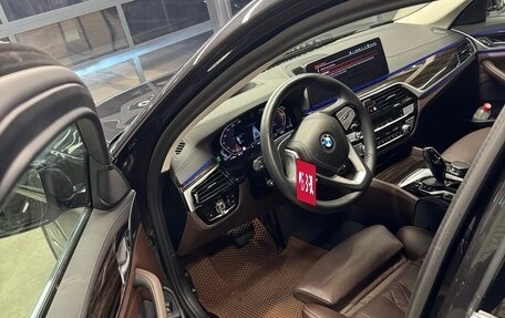 BMW 5 серия, 2023 год, 6 600 000 рублей, 10 фотография