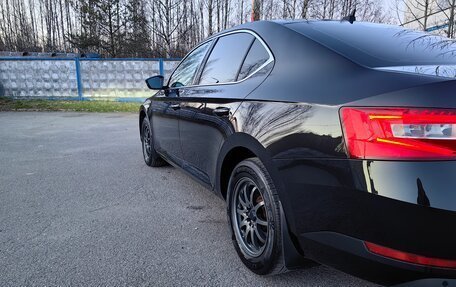 Skoda Superb III рестайлинг, 2021 год, 2 700 000 рублей, 24 фотография