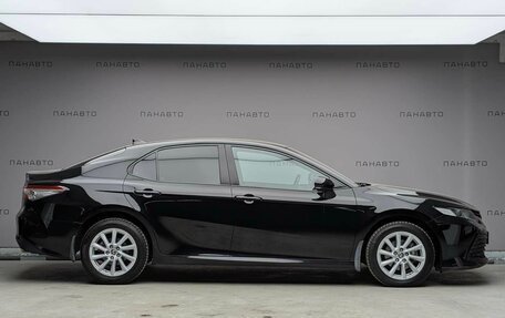 Toyota Camry, 2022 год, 3 145 000 рублей, 4 фотография