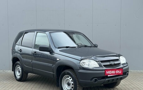 Chevrolet Niva I рестайлинг, 2020 год, 809 000 рублей, 2 фотография