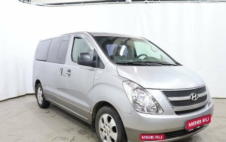 Hyundai Grand Starex Grand Starex I рестайлинг 2, 2012 год, 1 799 000 рублей, 3 фотография