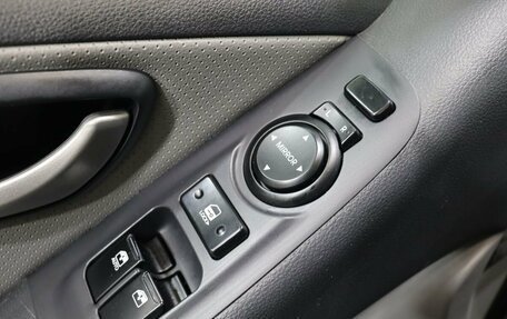 Hyundai Grand Starex Grand Starex I рестайлинг 2, 2012 год, 1 799 000 рублей, 11 фотография