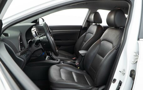 Hyundai Elantra VI рестайлинг, 2017 год, 1 587 077 рублей, 10 фотография