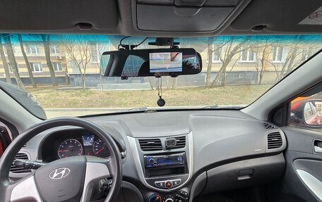 Hyundai Solaris II рестайлинг, 2011 год, 650 000 рублей, 5 фотография