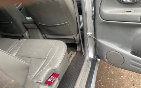 Suzuki Grand Vitara, 2003 год, 530 000 рублей, 19 фотография