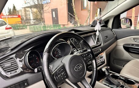 KIA Carnival III, 2018 год, 3 150 000 рублей, 6 фотография