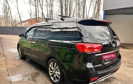 KIA Carnival III, 2018 год, 3 150 000 рублей, 5 фотография