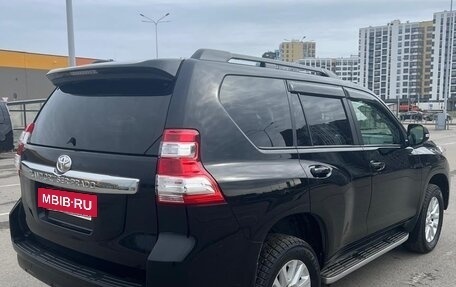 Toyota Land Cruiser Prado 150 рестайлинг 2, 2015 год, 4 199 000 рублей, 6 фотография