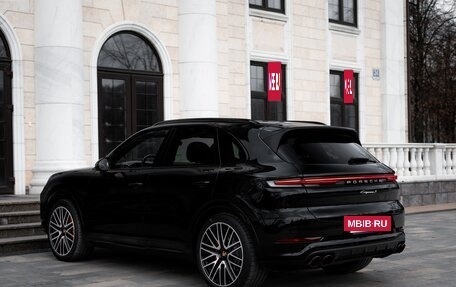 Porsche Cayenne III, 2023 год, 18 500 000 рублей, 10 фотография