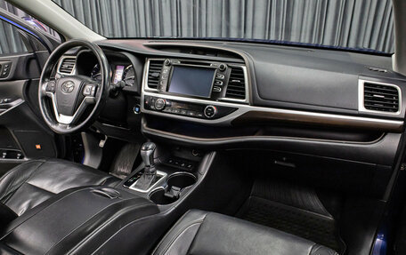 Toyota Highlander III, 2014 год, 2 498 000 рублей, 12 фотография