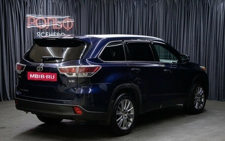 Toyota Highlander III, 2014 год, 2 498 000 рублей, 5 фотография