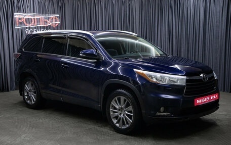 Toyota Highlander III, 2014 год, 2 498 000 рублей, 3 фотография