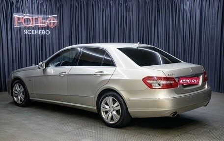 Mercedes-Benz E-Класс, 2011 год, 1 398 000 рублей, 6 фотография