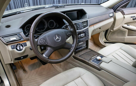 Mercedes-Benz E-Класс, 2011 год, 1 398 000 рублей, 15 фотография