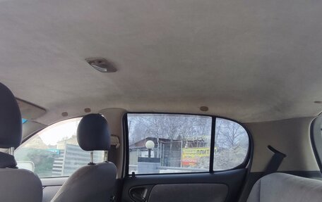 Toyota Vitz, 2000 год, 350 000 рублей, 3 фотография