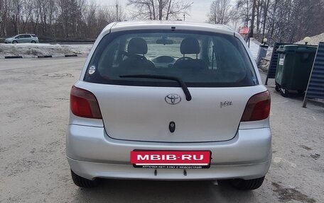 Toyota Vitz, 2000 год, 350 000 рублей, 2 фотография