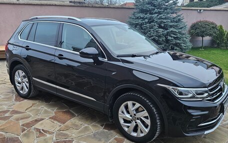 Volkswagen Tiguan II, 2021 год, 4 600 000 рублей, 1 фотография