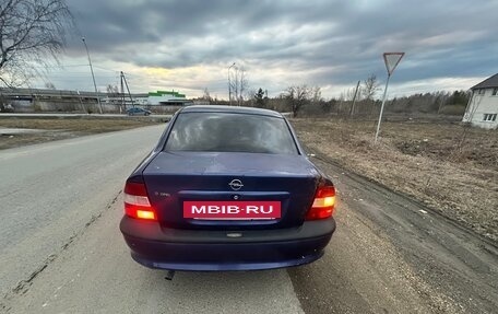 Opel Vectra B рестайлинг, 1995 год, 140 000 рублей, 3 фотография