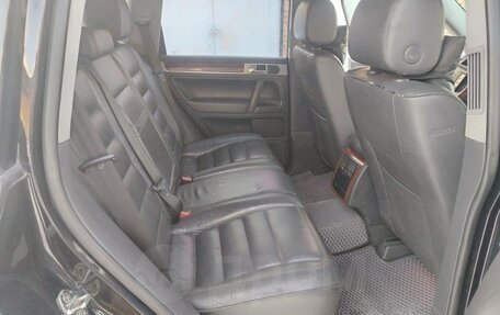 Volkswagen Touareg III, 2005 год, 695 000 рублей, 12 фотография