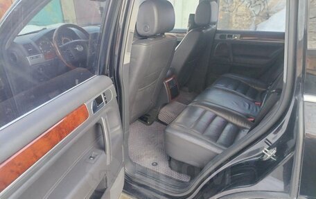 Volkswagen Touareg III, 2005 год, 695 000 рублей, 15 фотография
