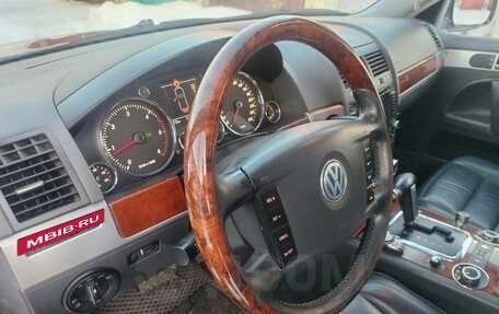 Volkswagen Touareg III, 2005 год, 695 000 рублей, 6 фотография