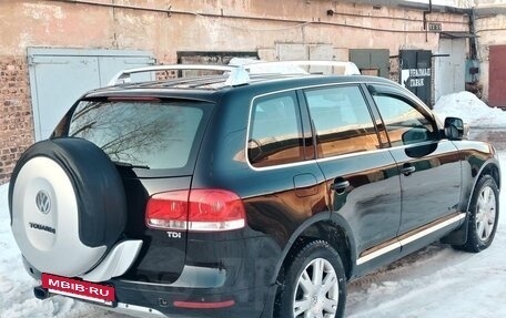 Volkswagen Touareg III, 2005 год, 695 000 рублей, 3 фотография
