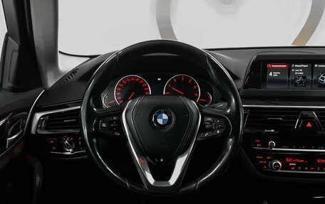 BMW 5 серия, 2017 год, 3 000 000 рублей, 11 фотография