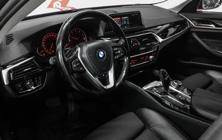 BMW 5 серия, 2017 год, 3 000 000 рублей, 7 фотография