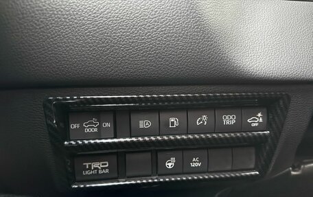 Toyota Tundra, 2023 год, 8 100 000 рублей, 14 фотография