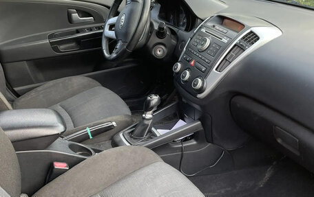 KIA cee'd I рестайлинг, 2011 год, 850 000 рублей, 13 фотография