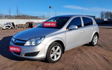 Opel Astra H, 2013 год, 700 000 рублей, 3 фотография