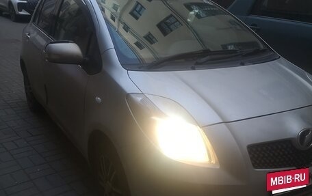 Toyota Vitz, 2005 год, 500 000 рублей, 6 фотография