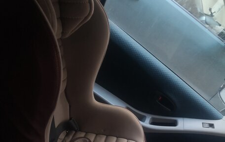 Toyota Vitz, 2005 год, 500 000 рублей, 14 фотография