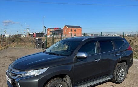 Mitsubishi Pajero Sport III рестайлинг, 2018 год, 2 700 000 рублей, 2 фотография