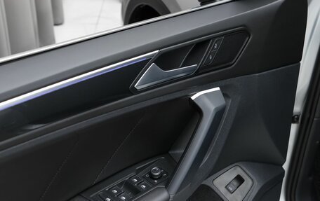 Volkswagen Tiguan II, 2021 год, 3 720 000 рублей, 18 фотография