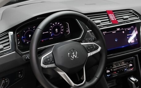 Volkswagen Tiguan II, 2021 год, 3 720 000 рублей, 10 фотография