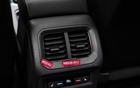 Volkswagen Tiguan II, 2021 год, 3 720 000 рублей, 17 фотография