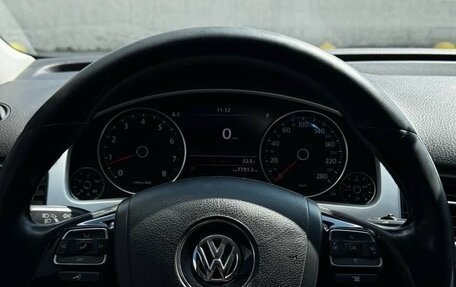 Volkswagen Touareg III, 2010 год, 1 555 000 рублей, 13 фотография