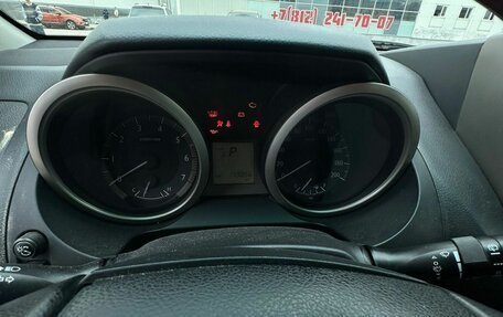 Toyota Land Cruiser Prado 150 рестайлинг 2, 2011 год, 2 990 000 рублей, 9 фотография