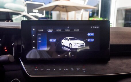 Toyota Camry, 2026 год, 4 395 000 рублей, 24 фотография