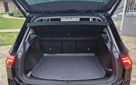 Volkswagen Tiguan II, 2021 год, 4 600 000 рублей, 17 фотография