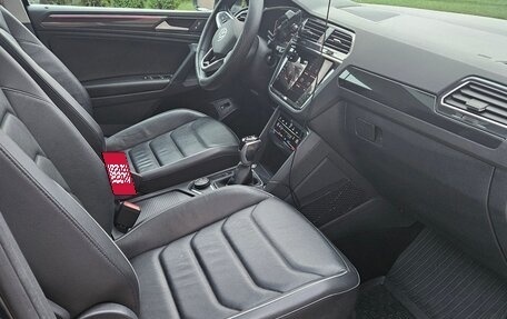 Volkswagen Tiguan II, 2021 год, 4 600 000 рублей, 19 фотография