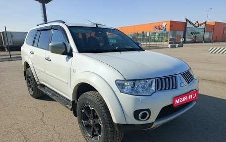 Mitsubishi Pajero Sport II рестайлинг, 2013 год, 1 800 000 рублей, 8 фотография